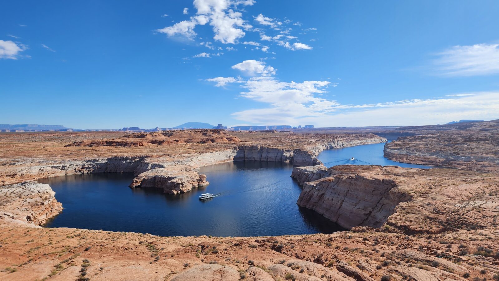 Navajo-Mountain-Viewpoint-near-Page-arizona-2022 Navajo-Mountain-Viewpoint-near-Page-arizona